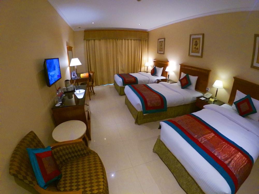 La Quinta By Wyndham Dubai Jumeirah Eksteriør billede