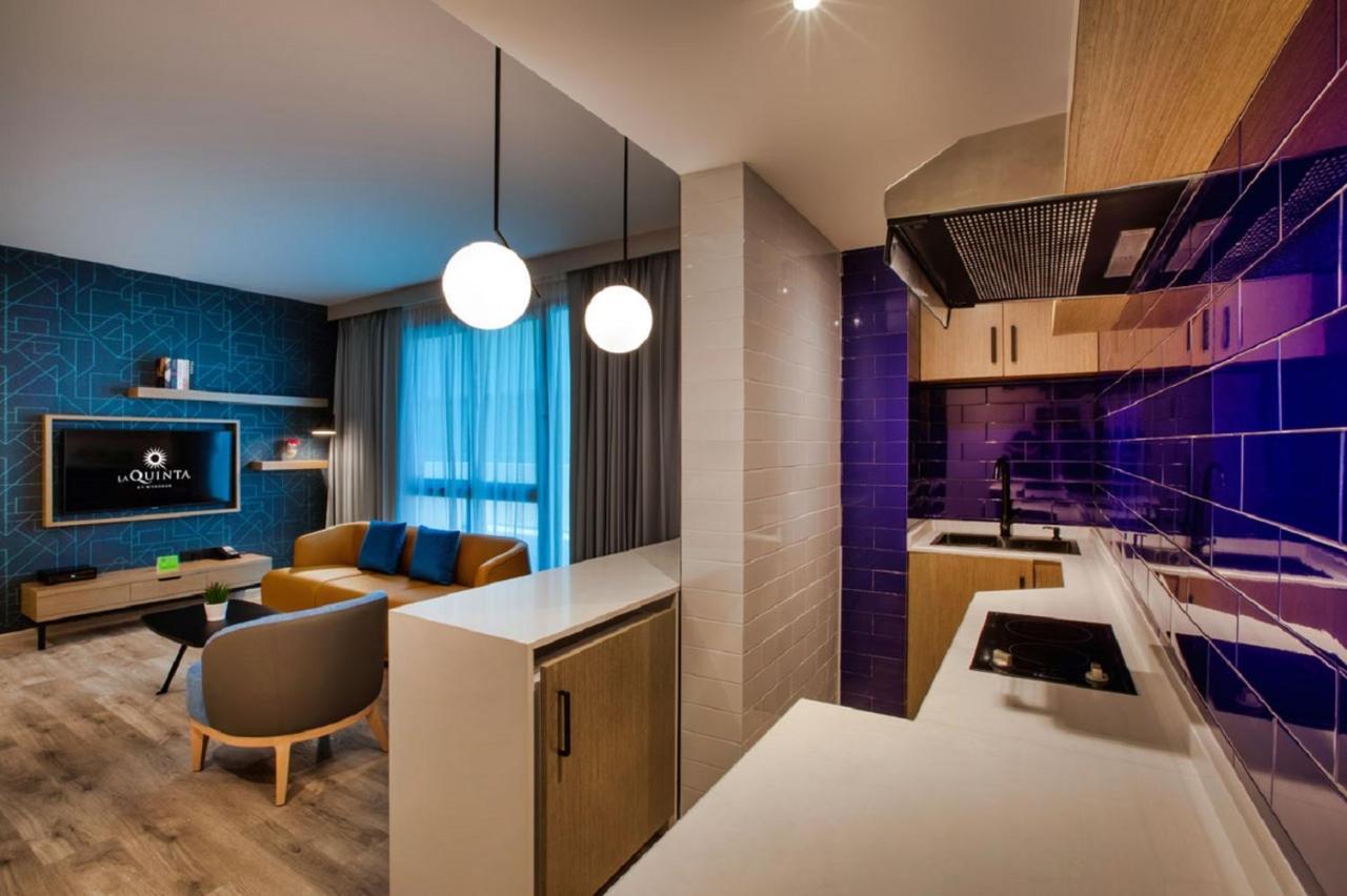 La Quinta By Wyndham Dubai Jumeirah Eksteriør billede
