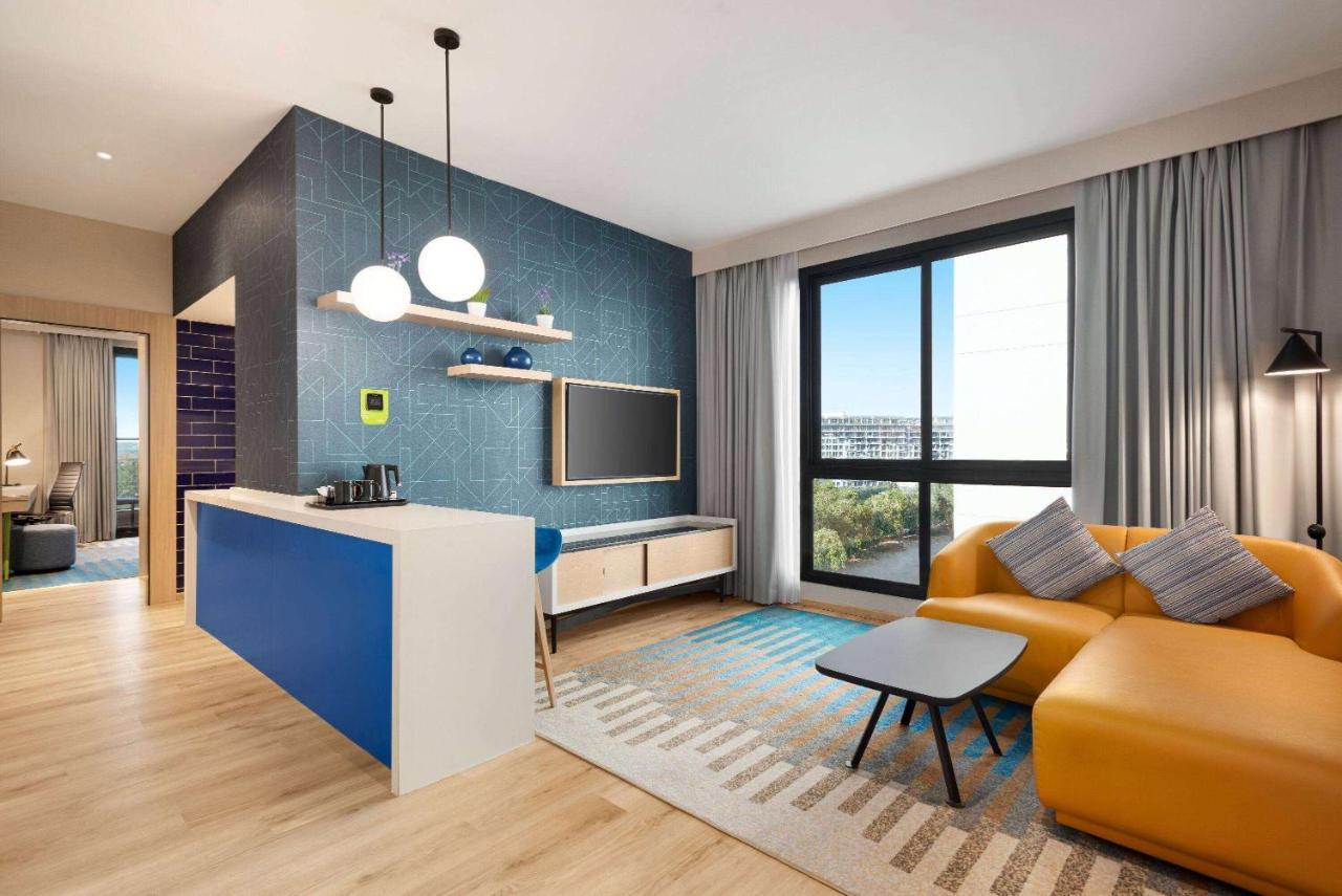 La Quinta By Wyndham Dubai Jumeirah Eksteriør billede