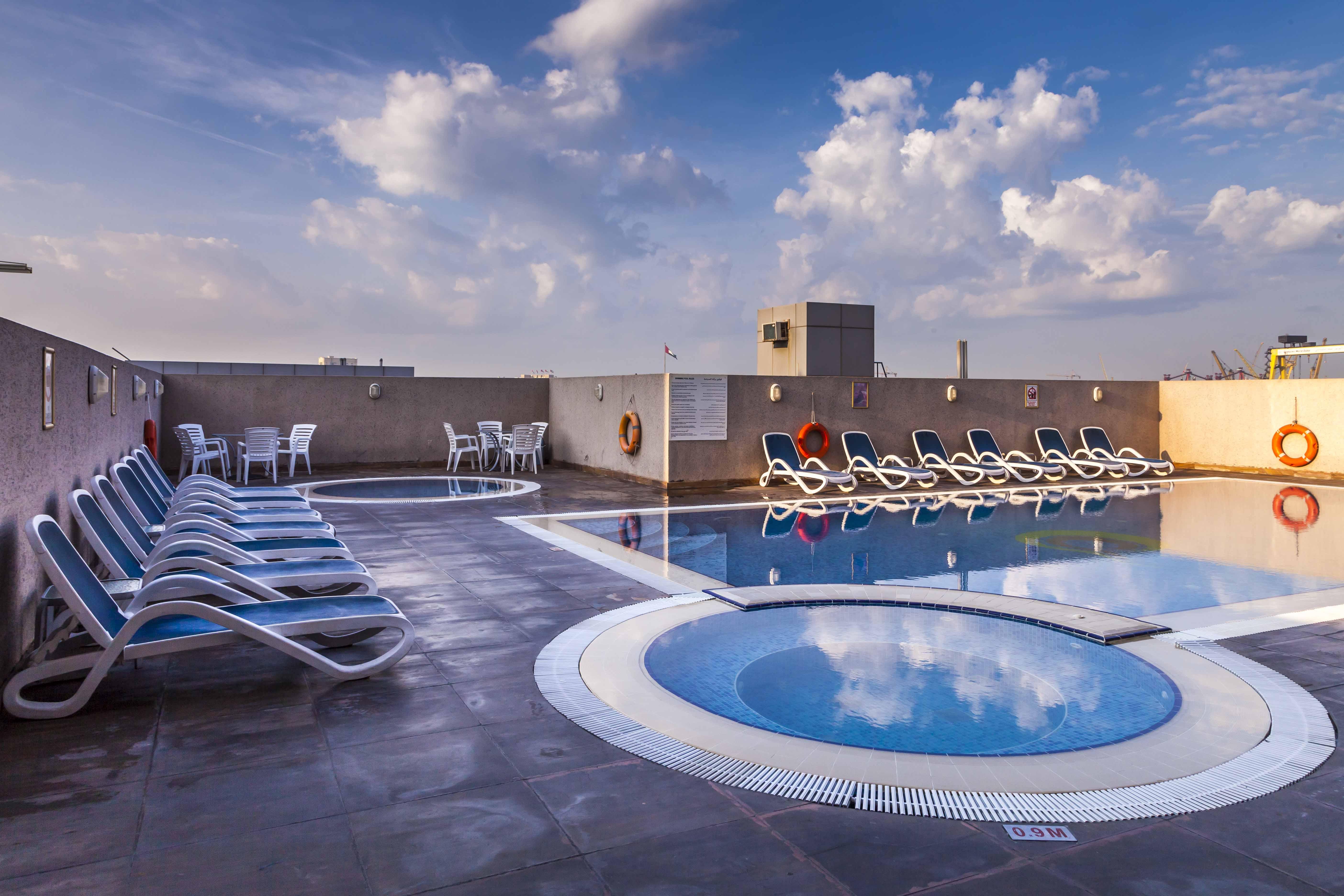 La Quinta By Wyndham Dubai Jumeirah Eksteriør billede